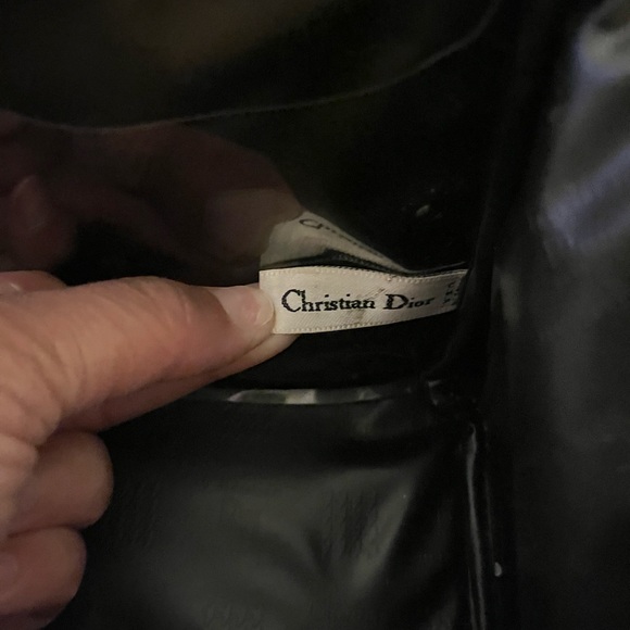 Christian Dior makeup bag repurposed into a crossbody. In great condition. 💫 - Picture 2 of 9